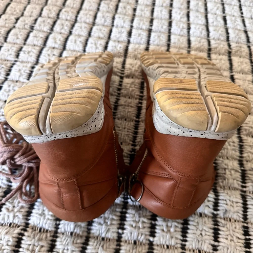 Tan Leather Sneaker Boots Lined Lightweight 11.5 Outdoor Comfy Gorpcore Warm‎